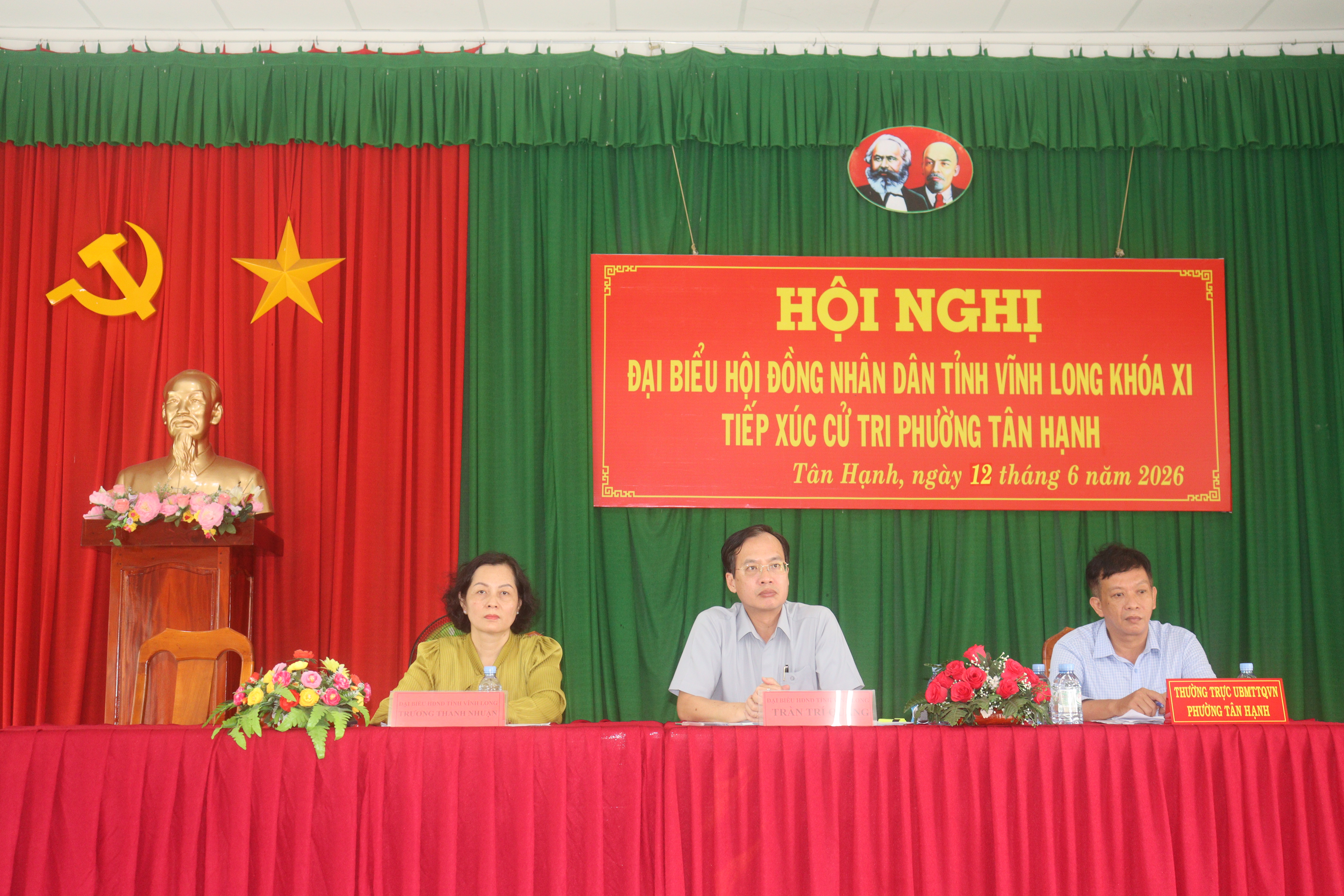 TỔ ĐẠI BIỂU SỐ 1 HĐND TỈNH VĨNH LONG TIẾP XÚC CỬ TRI TẠI PHƯỜNG TÂN HẠNH