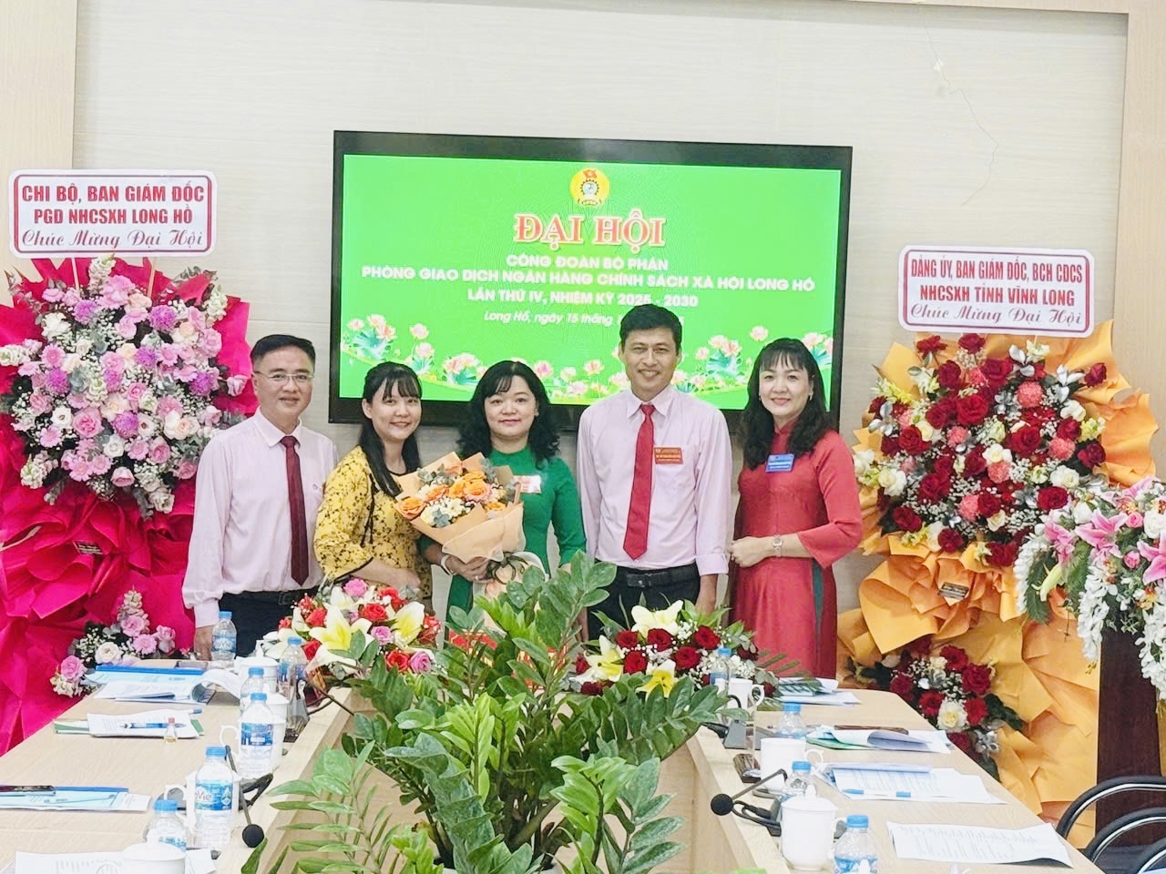 ĐẠI HỘI CÔNG ĐOÀN BỘ PHẬN NHIỆM KỲ 2025 – 2030 NGÂN HÀNG CHÍNH SÁCH XÃ HỘI LONG HỒ THÀNH CÔNG TỐT ĐẸP
