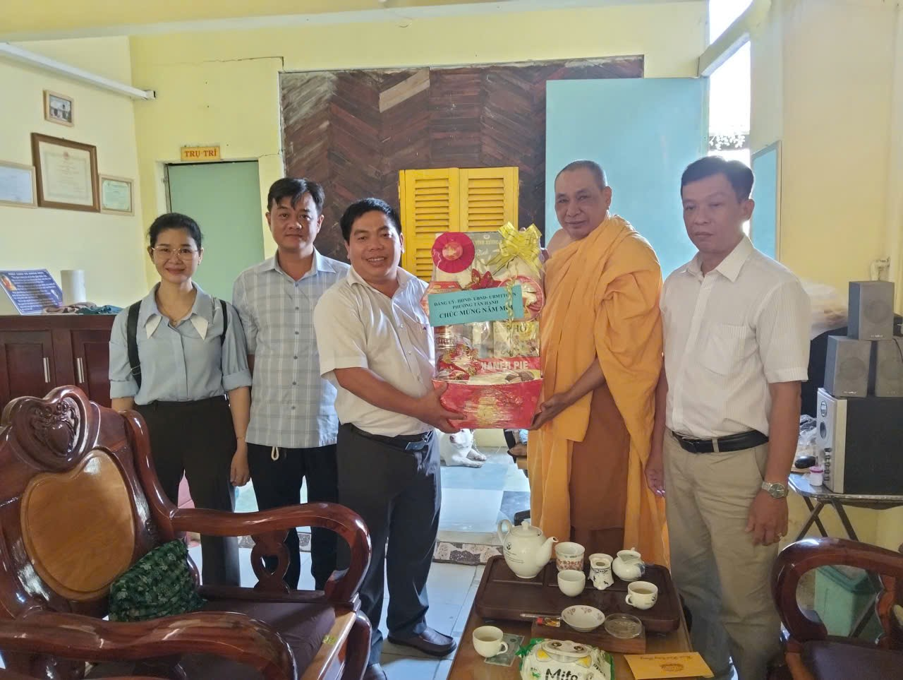 THĂM, CHÚC TẾT CÁC CƠ SỞ TÍN NGƯỠNG, TÔN GIÁO 
TRÊN ĐỊA BÀN PHƯỜNG TÂN HẠNH
